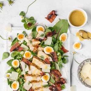 ensalada-pollo-bacon-parmesano